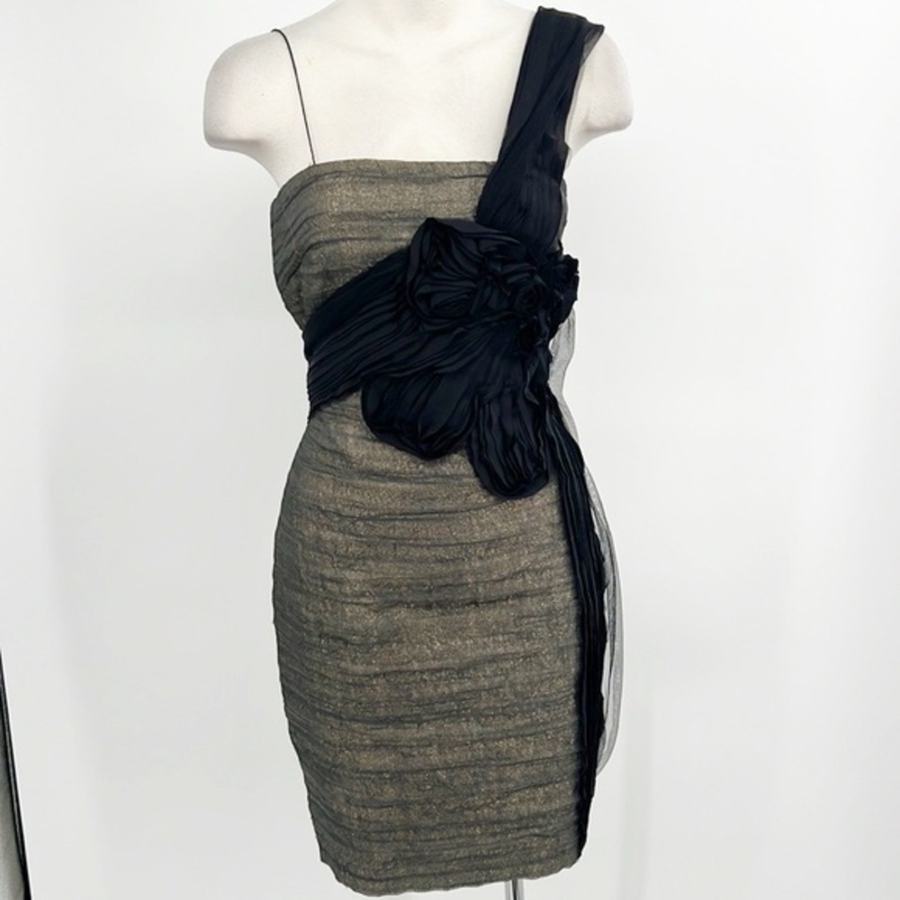 Robert Rodrigues Silver Sleeveless Sheath Dress with Black Bow size 10